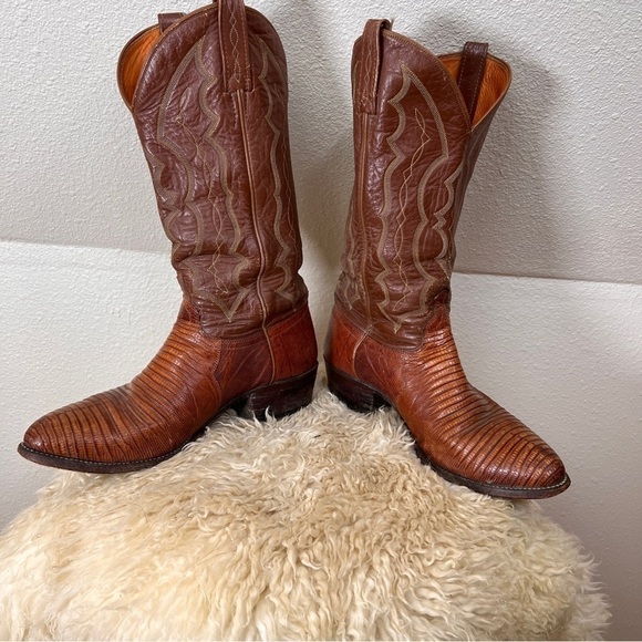 J CHISHOLM All Leather Western Cowboy Boots. Google lens identified as armadillo - Picture 3 of 10